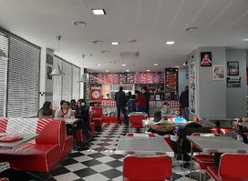 Lexi American Diner