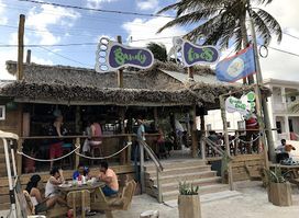 Sandy Toes Beach Bar & Grill