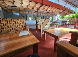 Moshi Delight Restaurant (Pizza, Burger & African food)