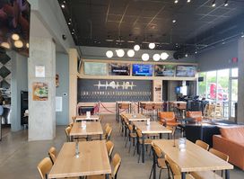 Smokin' Oak Wood-Fired Pizza and Taproom