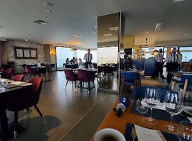 The Skyroom Cocktail Bar & Grill