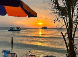 Compass Beach & Bistro