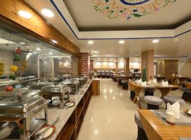 Pashtun || Best Restaurants In Agra For Lunch, Dinner, And Couples Near Taj Mahal