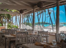 Tamu Beach Bar & Restaurant