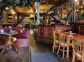Bistro Café Robin Hood