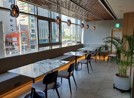 Urban Kitchen