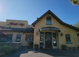 Mimi's Cafe