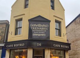Trenabies Cafe Bistro