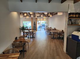 The Deli at Oasis