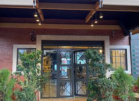La Casa Restaurant