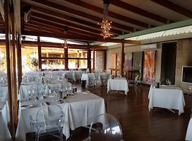 Forum Homini & Roots Restaurant