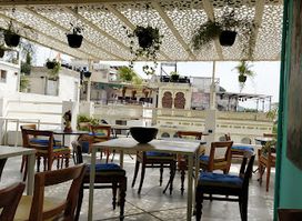 Savage Garden Restaurant
