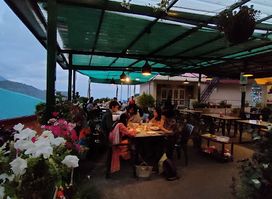 Kunga Cafe