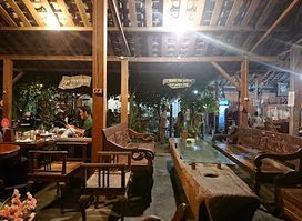 Kedai Den Wir