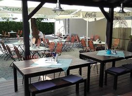 Karli's Gasthaus & Bar