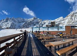Up Restaurant