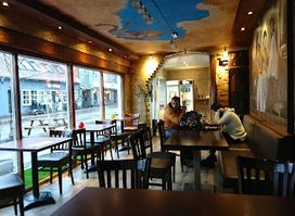 Ninos Pizza
