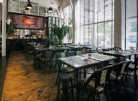 PS.Cafe Palais Renaissance