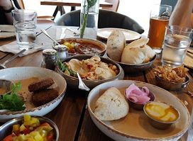 Luna Bistro