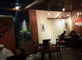 Cafe Eclair