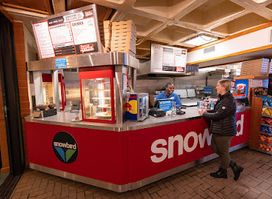 Tram Car Pizza