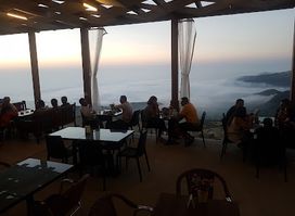 Ehden Resto Cafe