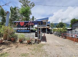 Alex Restaurant + Bar
