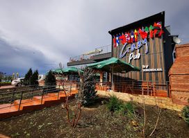 CRAZY RESTAURANT&PUB CORNISA