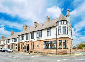 The Castle Hotel & Restaurant