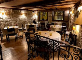 ODE Porto Wine House