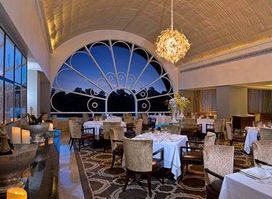 Le Cirque Signature