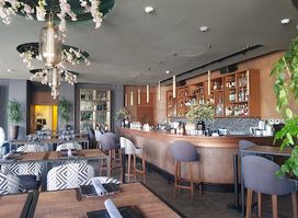 Haus Restaurant & Lounge