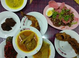 Resto Padang Istana Lambhuuk