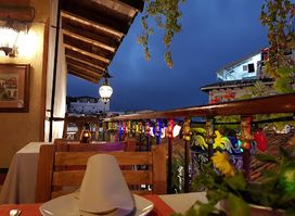 Restaurante El Adobe