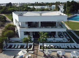 Beach Club - So Hotels
