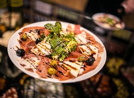 Ghorban Delikatessen Weinbar & Catering