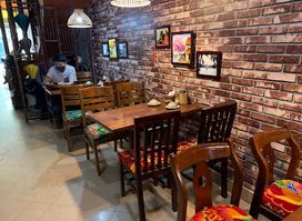 MẸT Vietnamese restaurant & Vegetarian Food 1