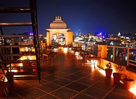 Daagla Restaurant (Lake Side Rooftop Restaurant Udaipur)