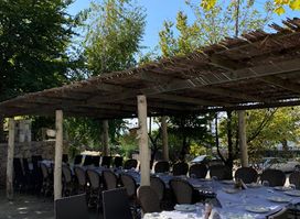 Ujvara Restaurant