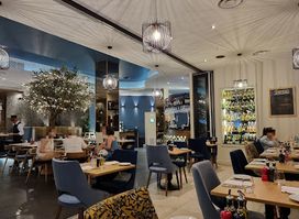 Casa Italian & Seafood Restaurant