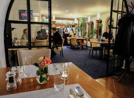 Amis Restaurant