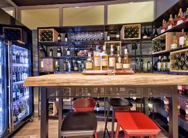 Carvv Grill and Enoteca