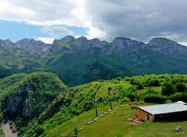 Eagle’s Nest Ethno Village
