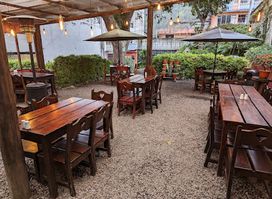 Swiss Bistro Baños