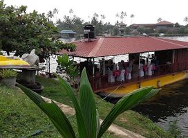 Sriboat Floating Restaurant Bentota & Boat Safari