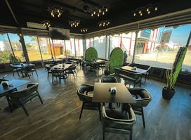 Perle restaurant & coffee shop