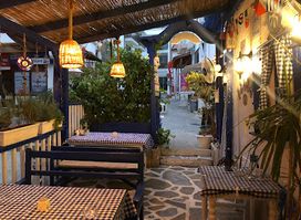 MANOS GREEK TAVERN KAŞ