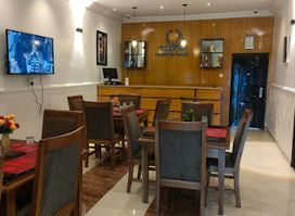 Tummytreet Restaurant & Lounge