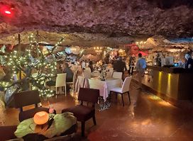 Alux Restaurant Bar and Lounge