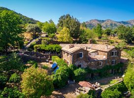 Le Mas du Coupétadou, chambres, yourte et table d'hôtes de charme en Cévennes